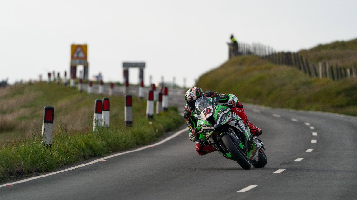 Peter Hickman 2022 IOMTT. - IOMTT Races Press